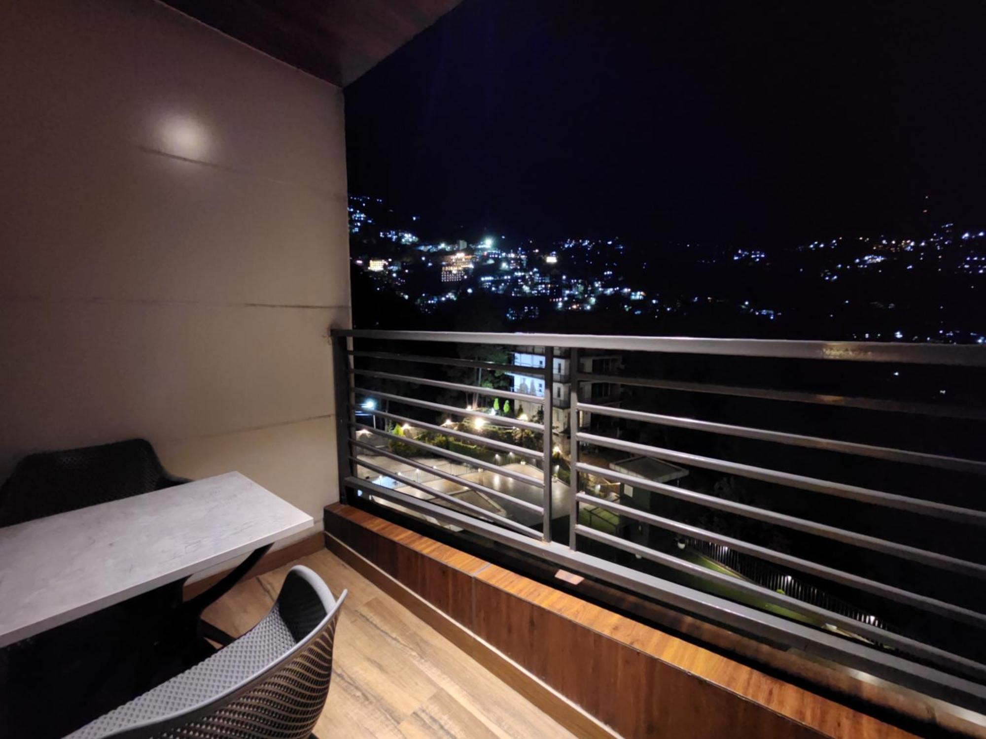 Golden Fern Resort Shimla Exterior foto